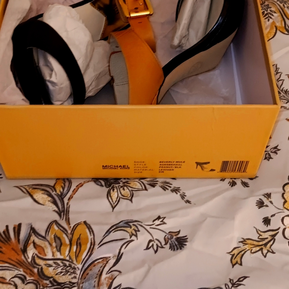 MICHAEL KORS HEELS